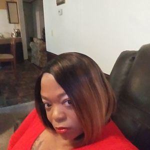 Meet your Posher, Thiquila